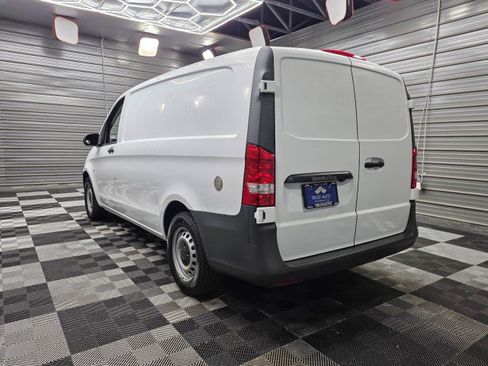 Used 2021 Mercedes-Benz Metris image 7