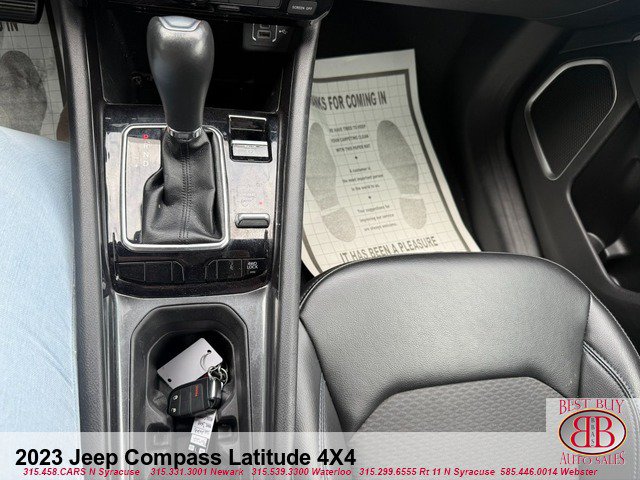 Used 2023 Jeep Compass Latitude AWD/4WD image 16