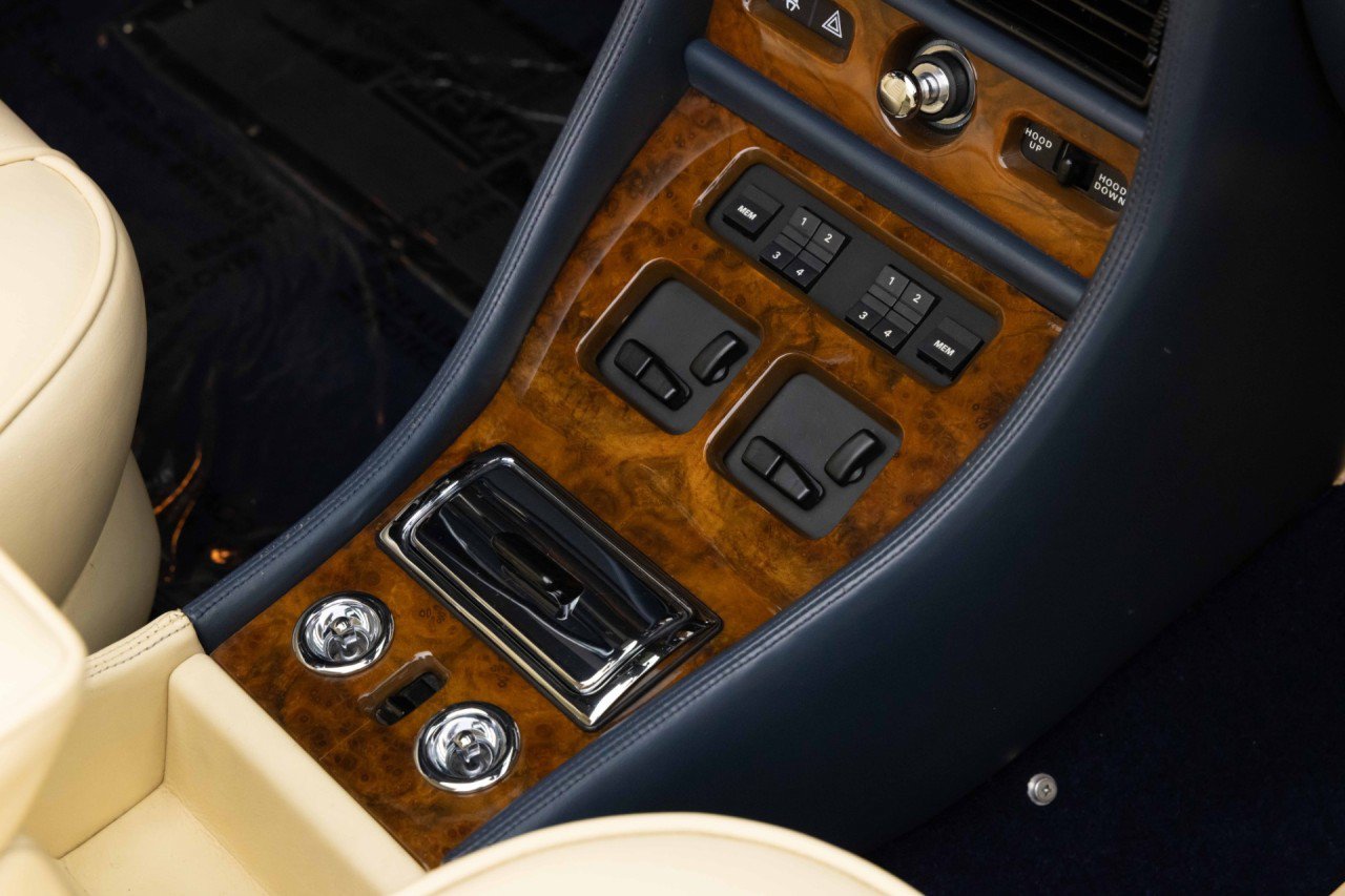 Used 1989 Rolls-Royce Corniche II RWD image 26