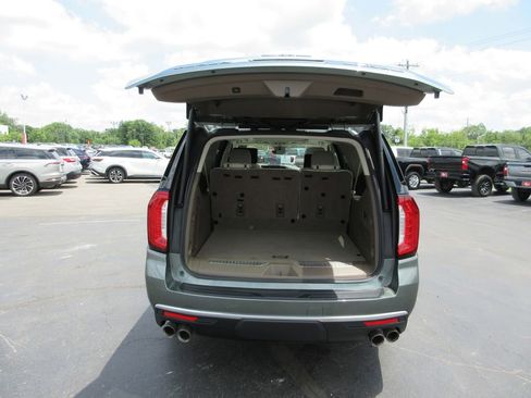 Certified 2023 GMC Yukon XL Denali w/ Denali Reserve Package AWD/4WD image 7