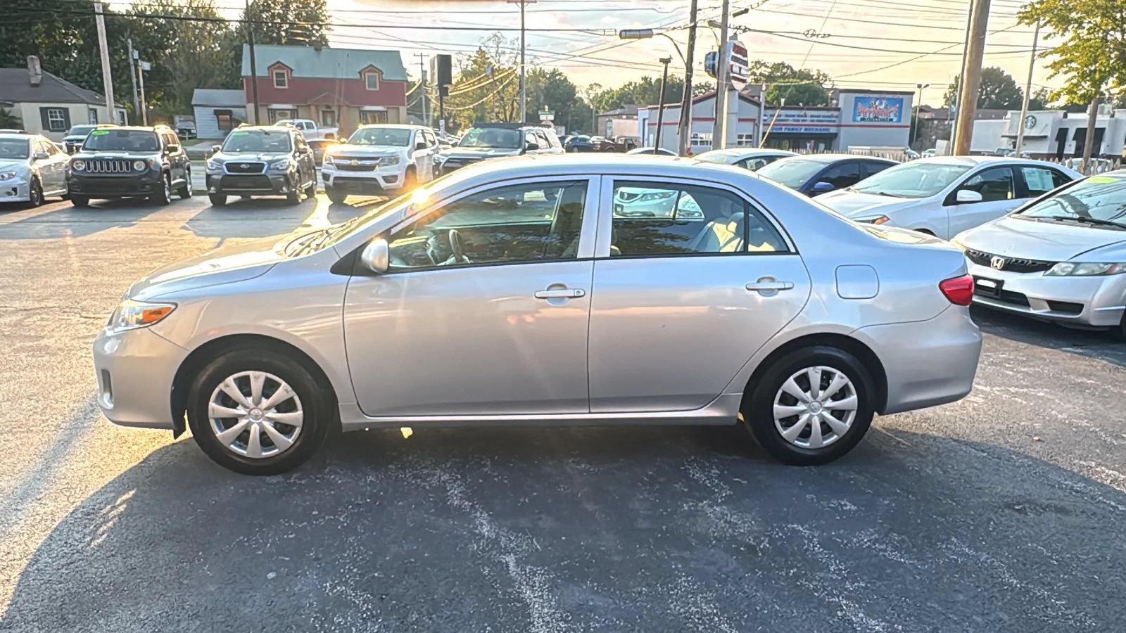 Used 2013 Toyota Corolla L FWD image 4