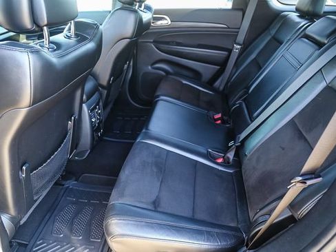 Used 2020 Jeep Grand Cherokee Altitude AWD/4WD image 22