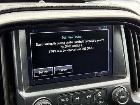 Used 2017 GMC Canyon SLE w/ SLE Convenience Package image 4