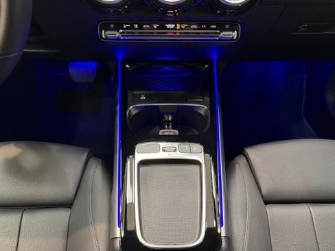 Certified 2025 Mercedes-Benz GLB 250 image 11