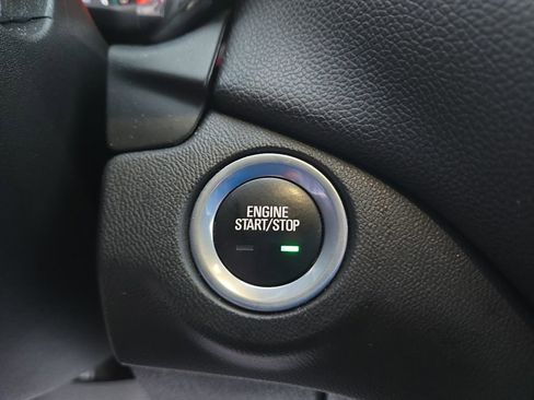 Used 2020 Chevrolet Equinox LT image 20