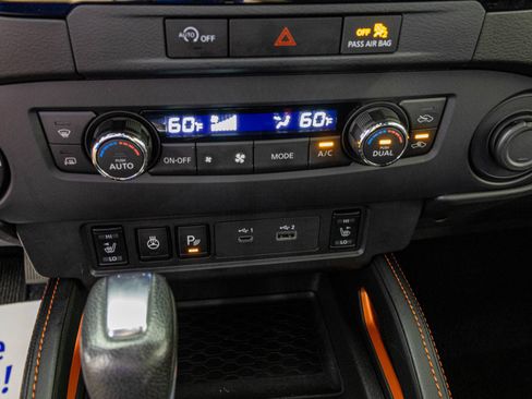 Used 2024 Nissan Frontier PRO-4X w/ Pro Convenience Package AWD/4WD image 29