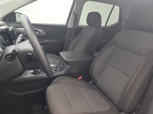 Used 2021 Chevrolet Traverse LS FWD image 17