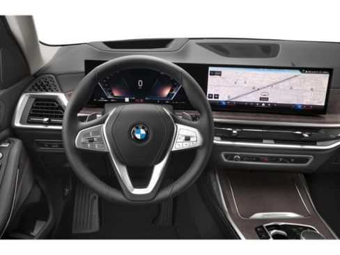 Used 2026 BMW X7 M60i AWD/4WD image 9