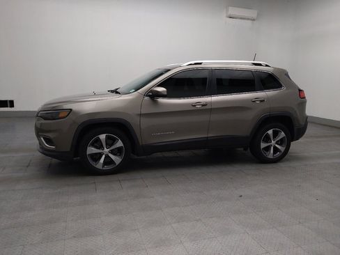 Used 2019 Jeep Cherokee Limited FWD image 2