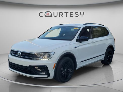 Used 2019 Volkswagen Tiguan S FWD image 1