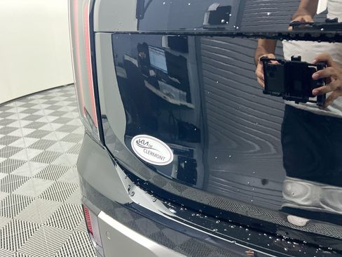 New 2025 Kia Telluride EX w/ EX Captain's Chair Package image 5