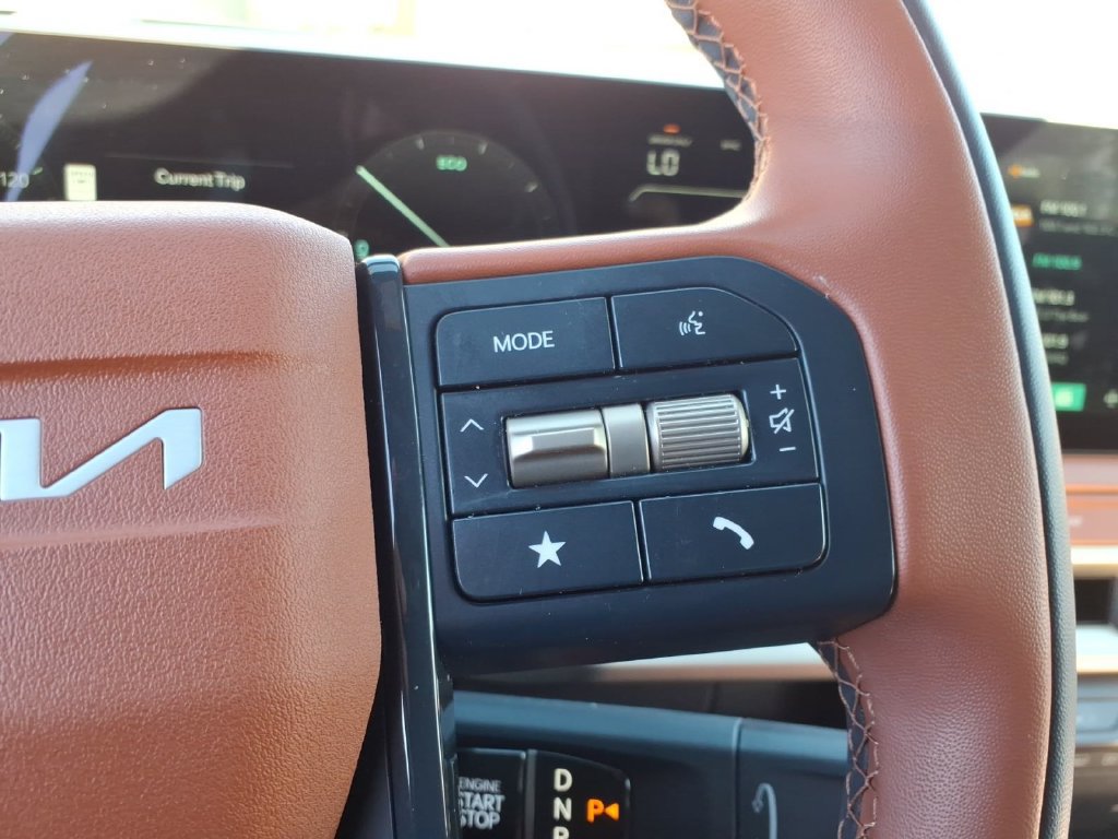 Certified 2027 Kia Telluride SX Prestige w/ Towing Package AWD/4WD image 21