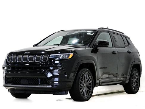 Used 2022 Jeep Compass High Altitude AWD/4WD image 3