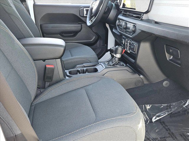Used 2026 Jeep Wrangler Unlimited Sport AWD/4WD image 25