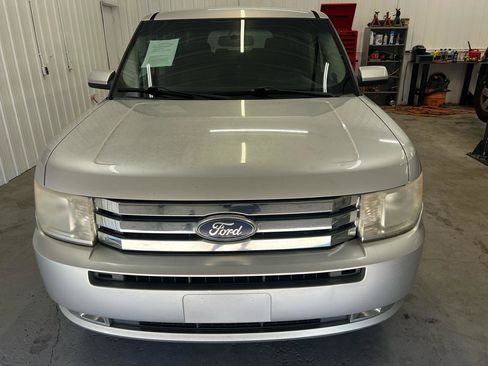 Used 2011 Ford Flex SEL FWD image 10
