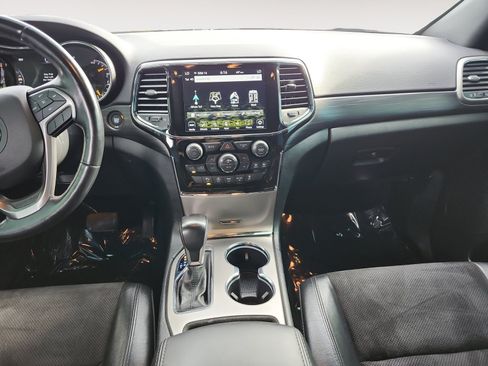 Used 2021 Jeep Grand Cherokee Laredo X AWD/4WD image 11