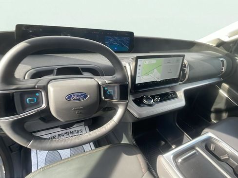Certified 2025 Ford Expedition Max Active AWD/4WD image 12