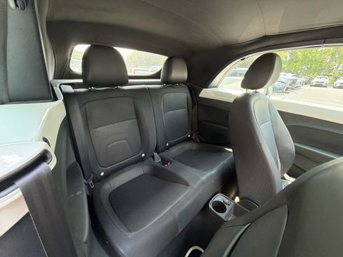 Used 2013 Volkswagen Beetle 2.5 FWD image 24