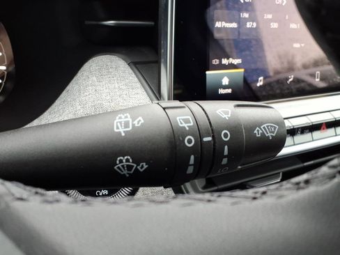 Used 2023 Jeep Compass Latitude image 28