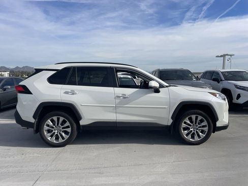 Used 2021 Toyota RAV4 Limited image 3