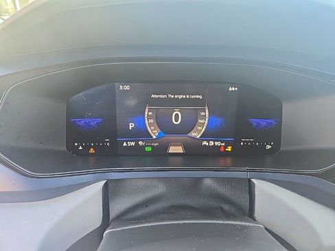 Used 2023 Volkswagen Taos SE w/ Panoramic Sunroof Package image 23