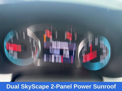 Used 2023 Chevrolet Traverse RS AWD/4WD image 13