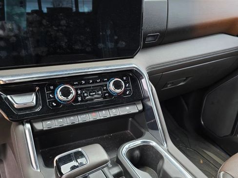 Used 2024 GMC Sierra 1500 Denali w/ Denali Reserve Package image 4