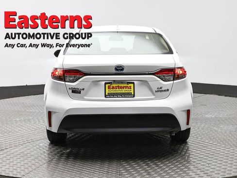 Used 2024 Toyota Corolla LE FWD image 6