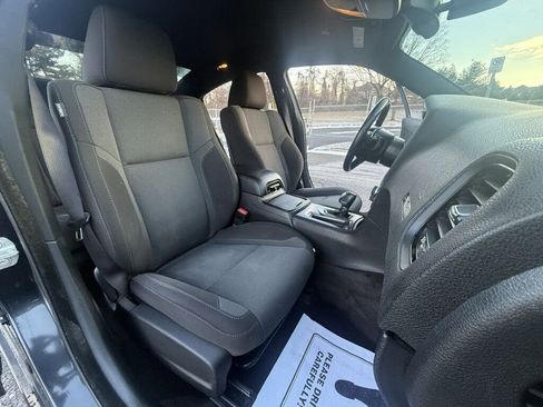 Used 2017 Dodge Charger R/T w/ Blacktop Package image 17