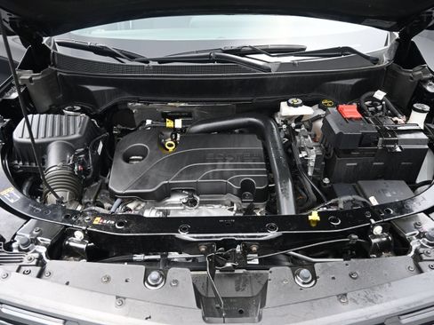 Used 2025 Chevrolet Equinox LT w/ Safety and Technology Package FWD image 33