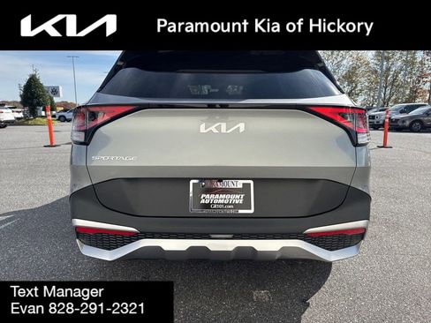 Used 2024 Kia Sportage EX image 6
