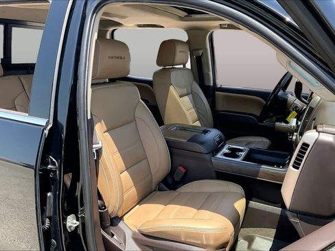 Used 2018 GMC Sierra 1500 Denali RWD image 9