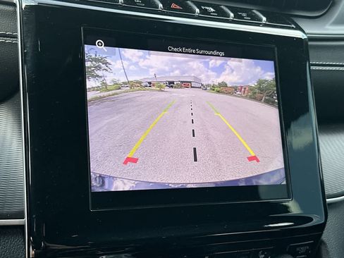 Certified 2025 Jeep Grand Cherokee Altitude AWD/4WD image 21