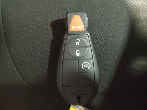 Used 2020 Jeep Cherokee Latitude image 32