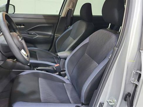 Certified 2025 Nissan Versa SV w/ Trunk Package FWD image 34