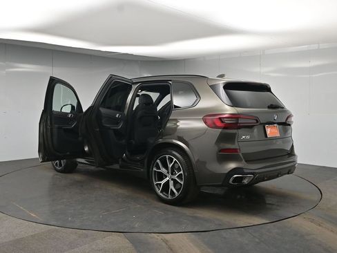 Used 2022 BMW X5 xDrive40i w/ M Sport Package AWD/4WD image 58