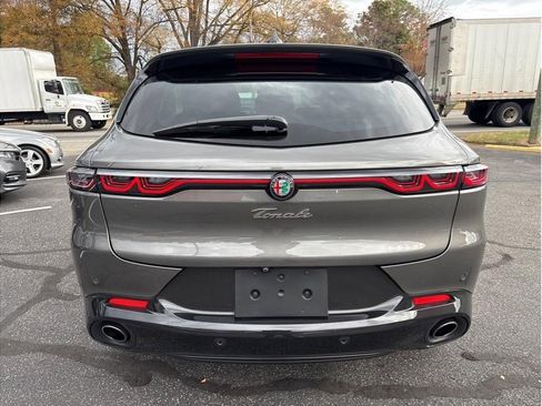 Used 2024 Alfa Romeo Tonale Veloce image 5