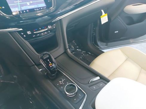 Used 2025 Cadillac XT6 Sport w/ LPO, Floor Liner Package image 25