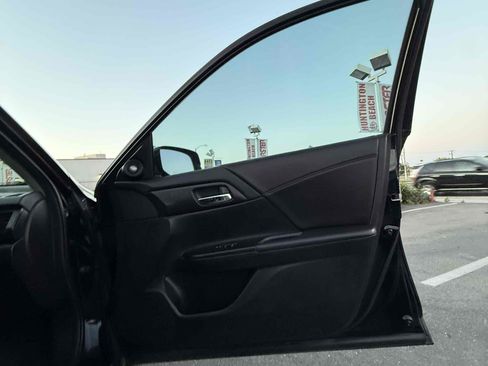 Used 2013 Honda Accord EX-L image 41