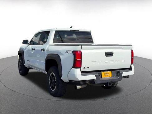 Used 2025 Toyota Tacoma TRD Off-Road AWD/4WD image 11