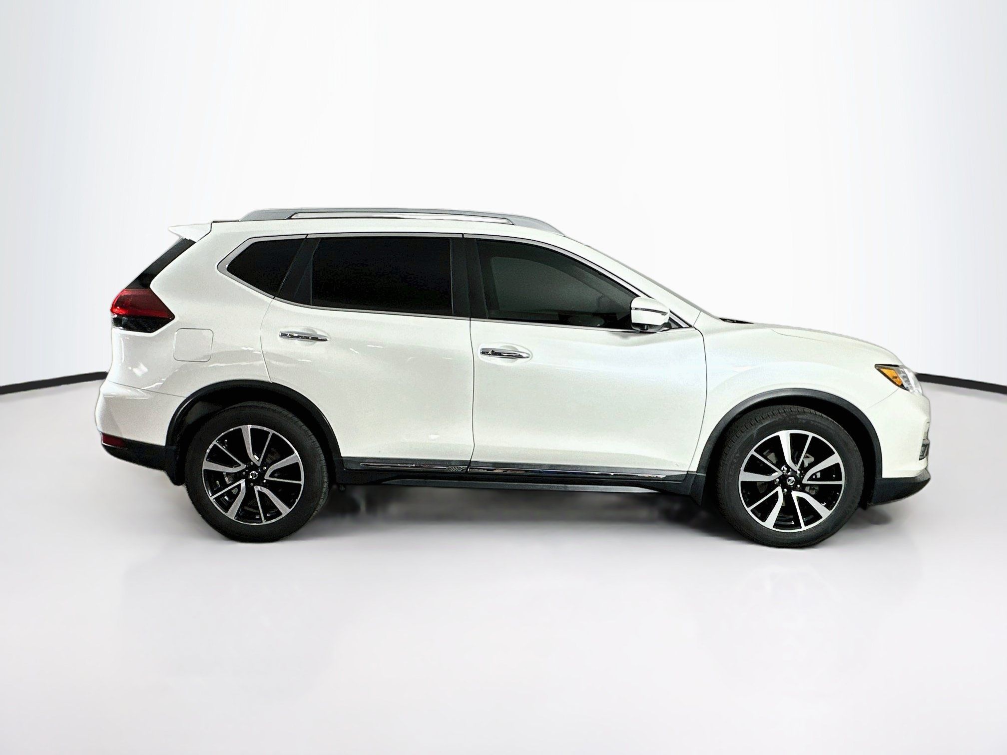 Used 2020 Nissan Rogue SL w/ Premium Package FWD image 10