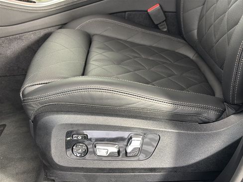 Used 2026 BMW X5 sDrive40i RWD image 16