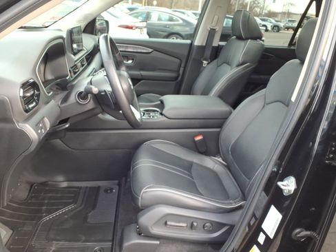 Certified 2024 Honda Pilot Elite image 4