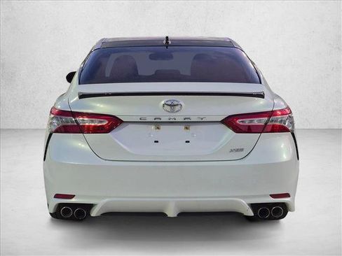 Used 2019 Toyota Camry XSE FWD image 6