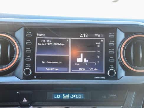 Used 2022 Toyota Tacoma TRD Sport image 17