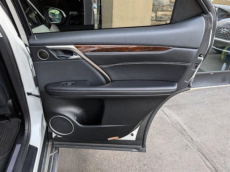 Used 2018 Lexus RX 450h AWD w/ Premium Package image 28
