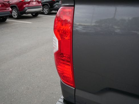 Certified 2021 Toyota Tundra SR5 w/ TRD Off-Road Plus Package AWD/4WD image 17