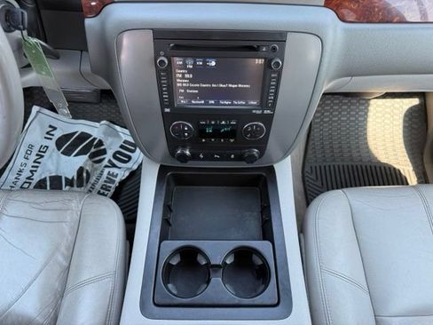 Used 2012 GMC Yukon 4WD Hybrid image 25