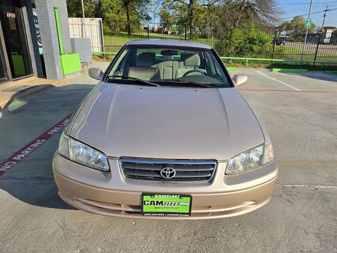 Used 2001 Toyota Camry CE image 7