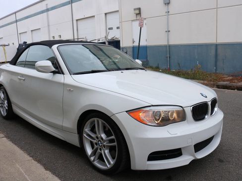 Used 2013 BMW 135i Convertible image 4